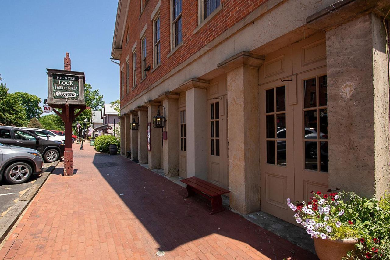 Country Squire Inn And Suites Coshocton エクステリア 写真