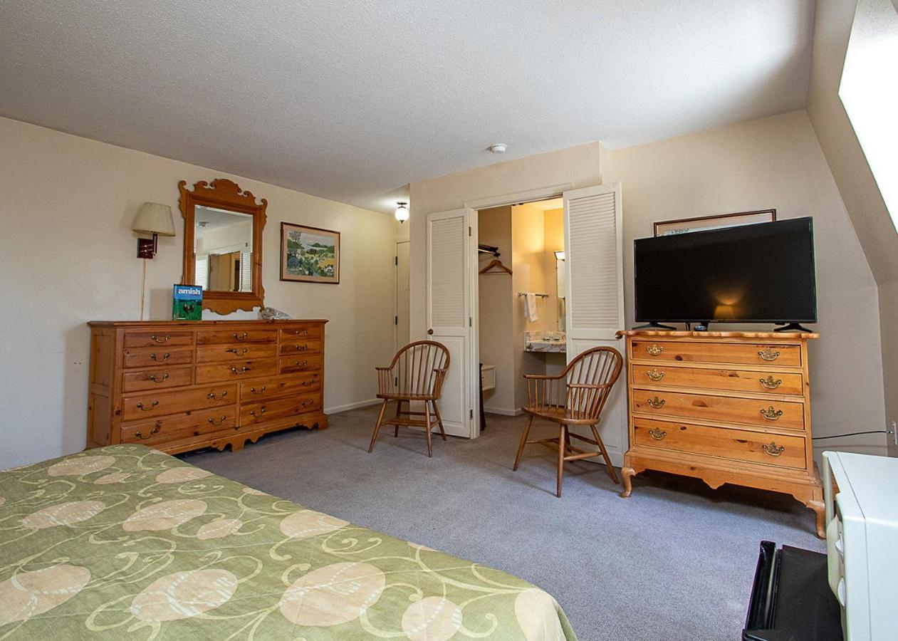 Country Squire Inn And Suites Coshocton エクステリア 写真